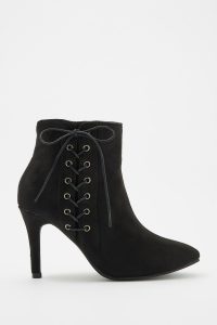 lace-up bootie